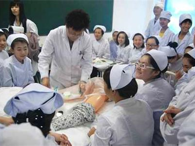 黑龙江卫校|哈尔滨医护卫生学校|高护学校|护士学校招生要求